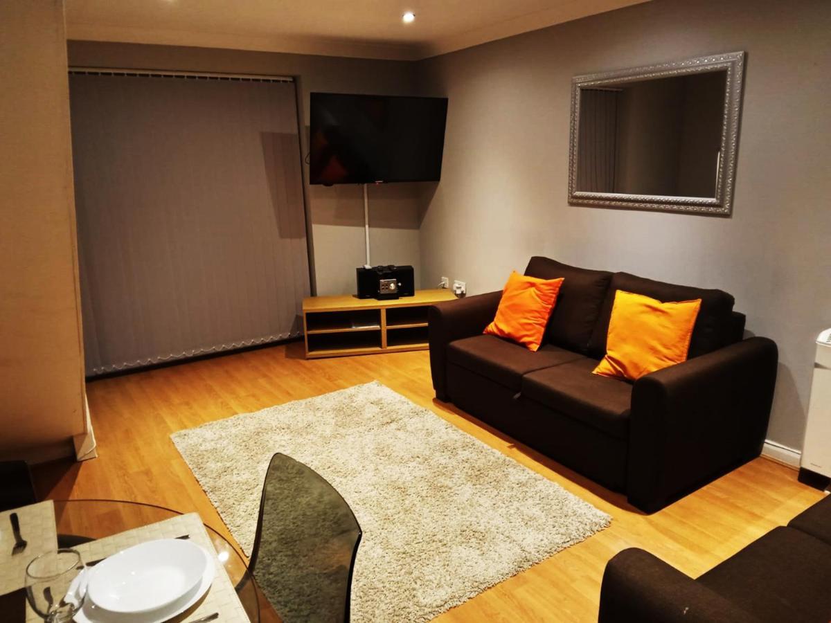 Eagle Drive Apartment Хендън Екстериор снимка