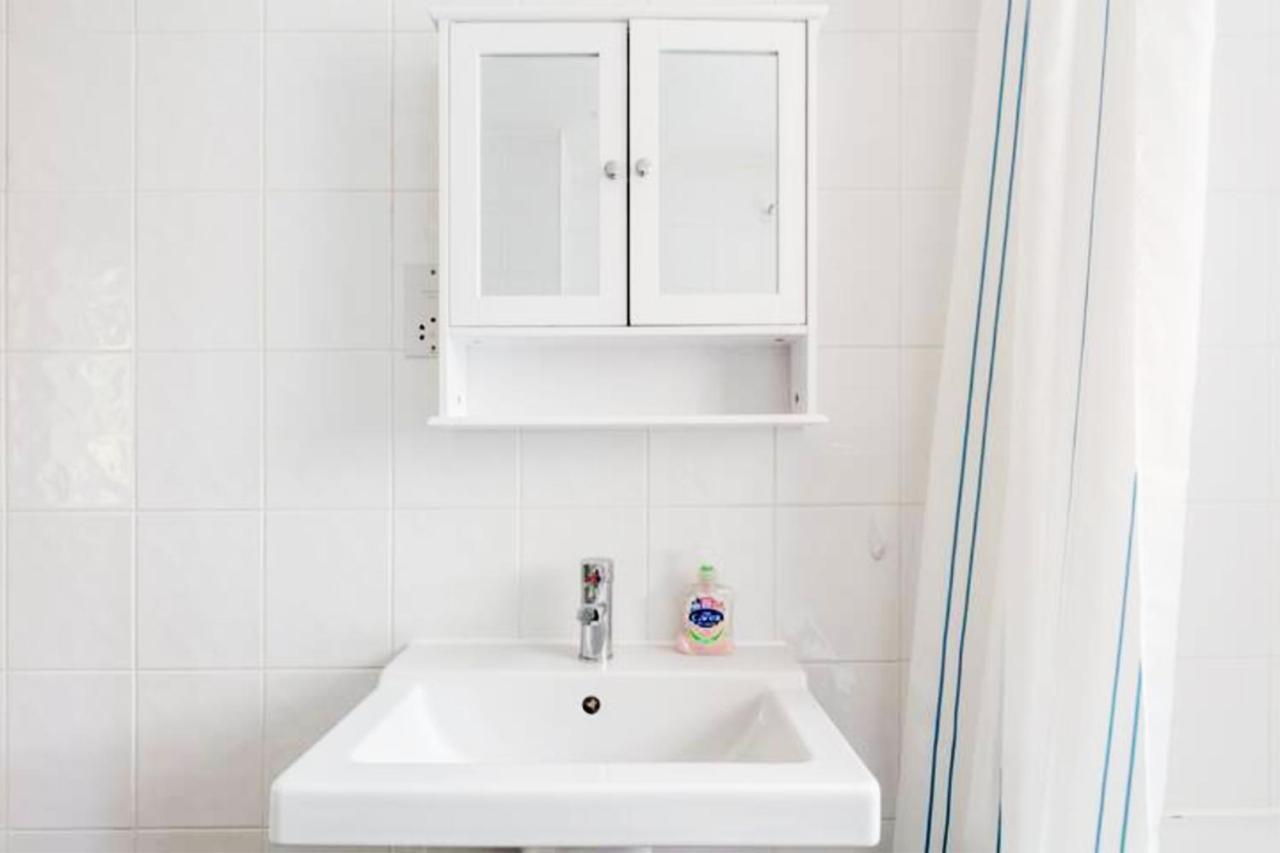 Eagle Drive Apartment Хендън Екстериор снимка