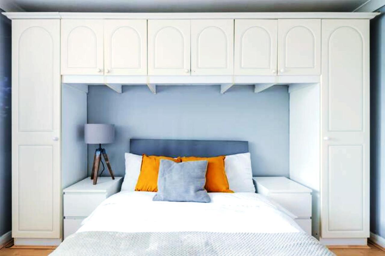 Eagle Drive Apartment Хендън Екстериор снимка